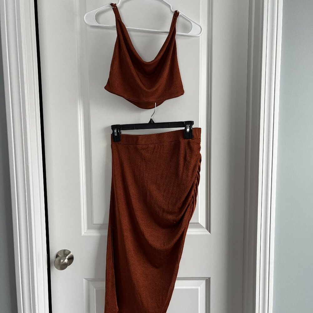 brown skirt and crop top